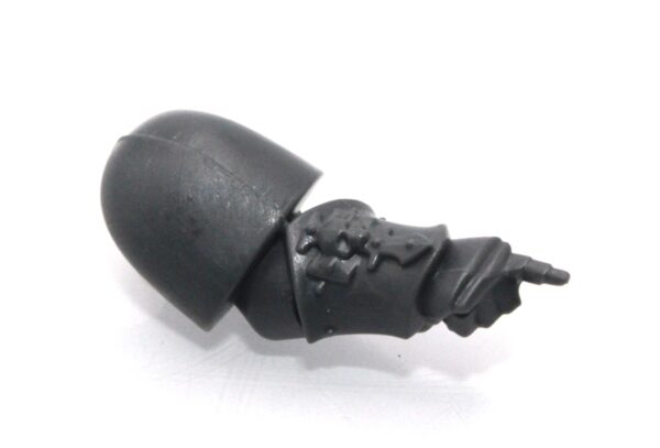Space Marine Bladeguard Veterans Pointing Arm