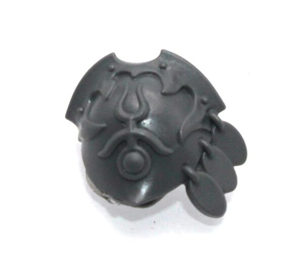 Flawless Blades Shoulder Pad A