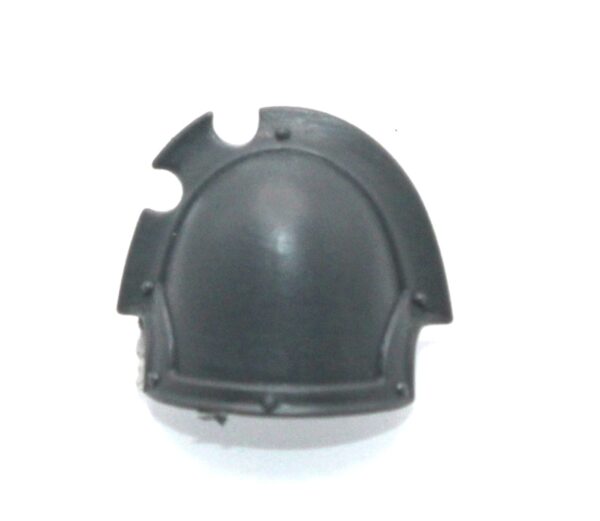 Flawless Blades Shoulder Pad G