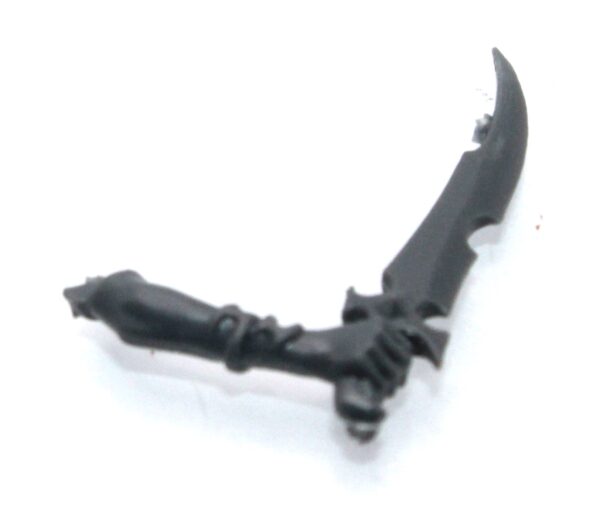 Witch Aelves Right Arm Large Knife E