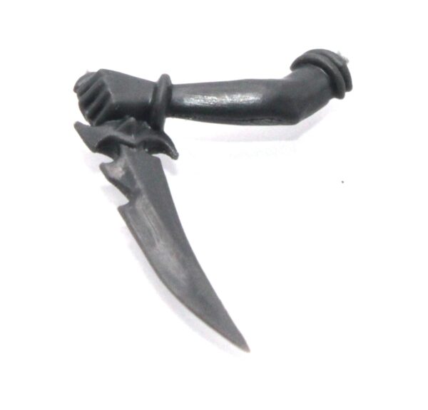 Witch Aelves Left Arm Small Knife B