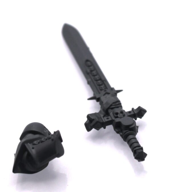 Inner Circle Companions 1 Calibanite Greatsword A