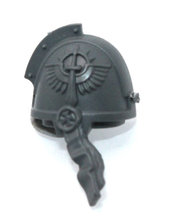 Inner Circle Companions Shoulder Pad B