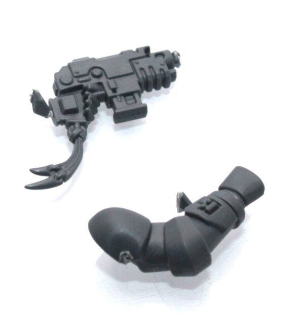 Space Wolf Blood Claws Bolt Pistol Arm A