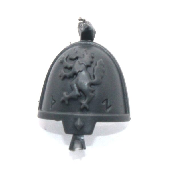 Grey Hunters Pack Leader Shoulder Pad A