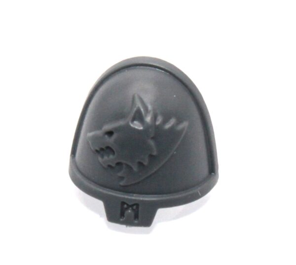Grey Hunters Pack Leader Shoulder Pad C
