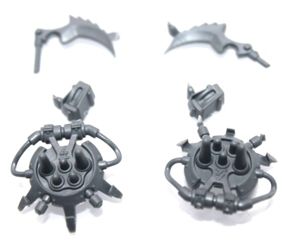 Skaven Stormfiend A Shock Gauntlets