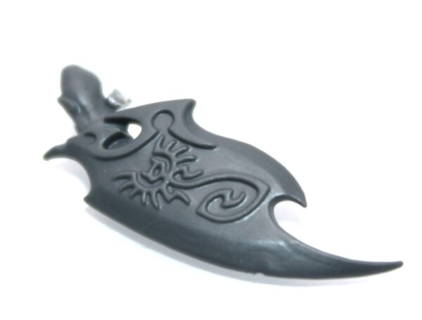 Khinerai Heartrenders Heartpiercer Shield D