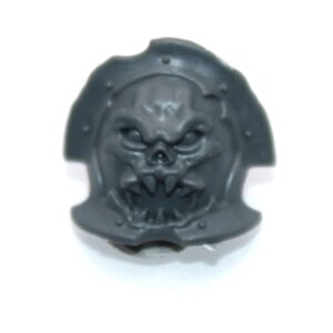 Chaos Space Marine Chosen Shoulder Pad A