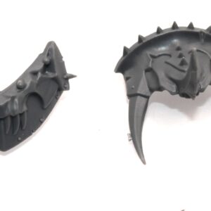 Chaos Space Marine Demon Prince Shoulder Pad B