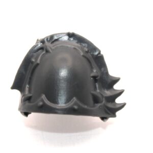 Chaos Space Marine Raptors Shoulder Pad B