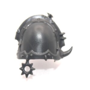 Chaos Space Marine Raptors Shoulder Pad E