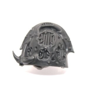 Chaos Space Marine Raptors Shoulder Pad J